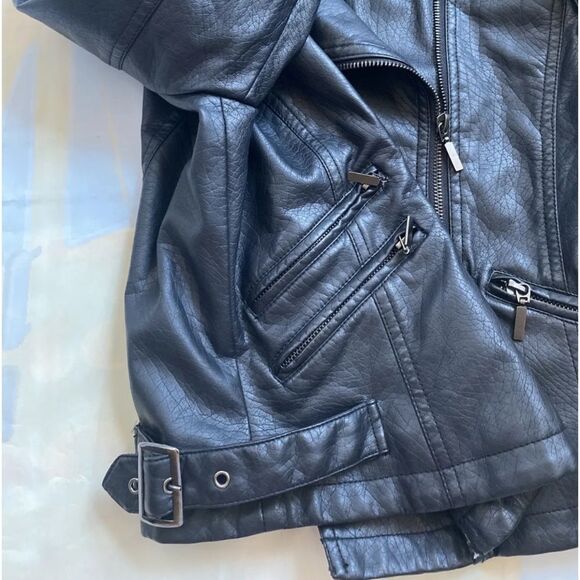 Yoki New York Faux Leather Motorcycle Jacket Black Women Medium Zip Neve Worn - Picture 7 of 12